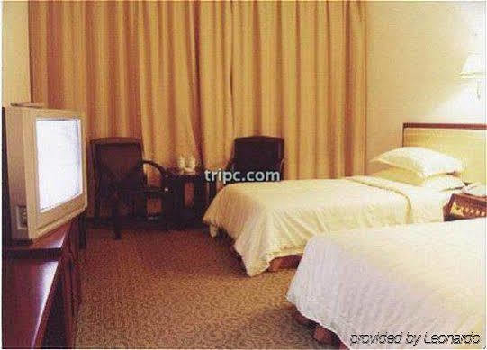 Phoenix Grand Hotel Fenghuang Exterior photo