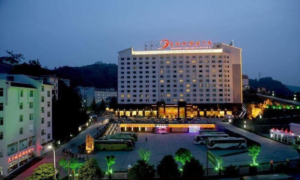 Phoenix Grand Hotel Fenghuang Exterior photo