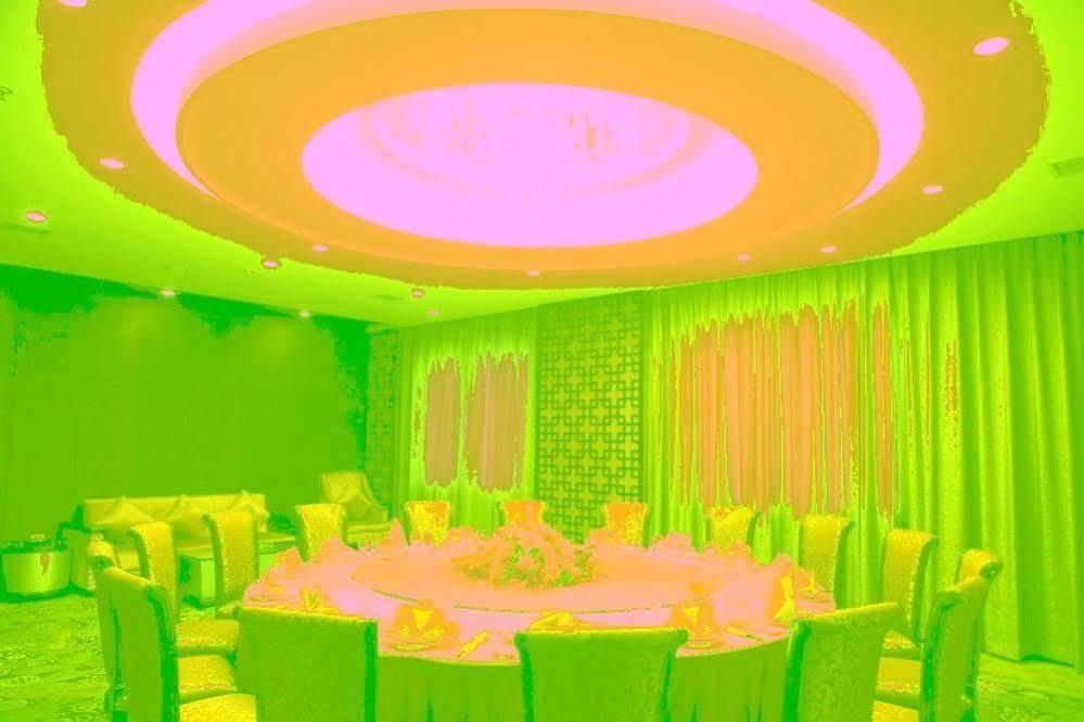 Phoenix Grand Hotel Fenghuang Exterior photo